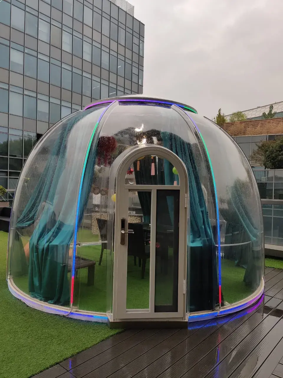 Cita Dome- A Bubble Home 5